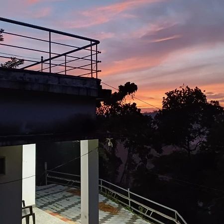 Хостел 3R Residency Муннар Экстерьер фото