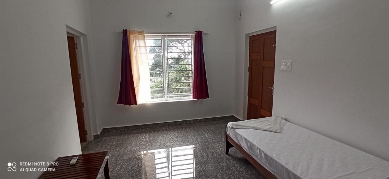 Хостел 3R Residency Муннар Экстерьер фото
